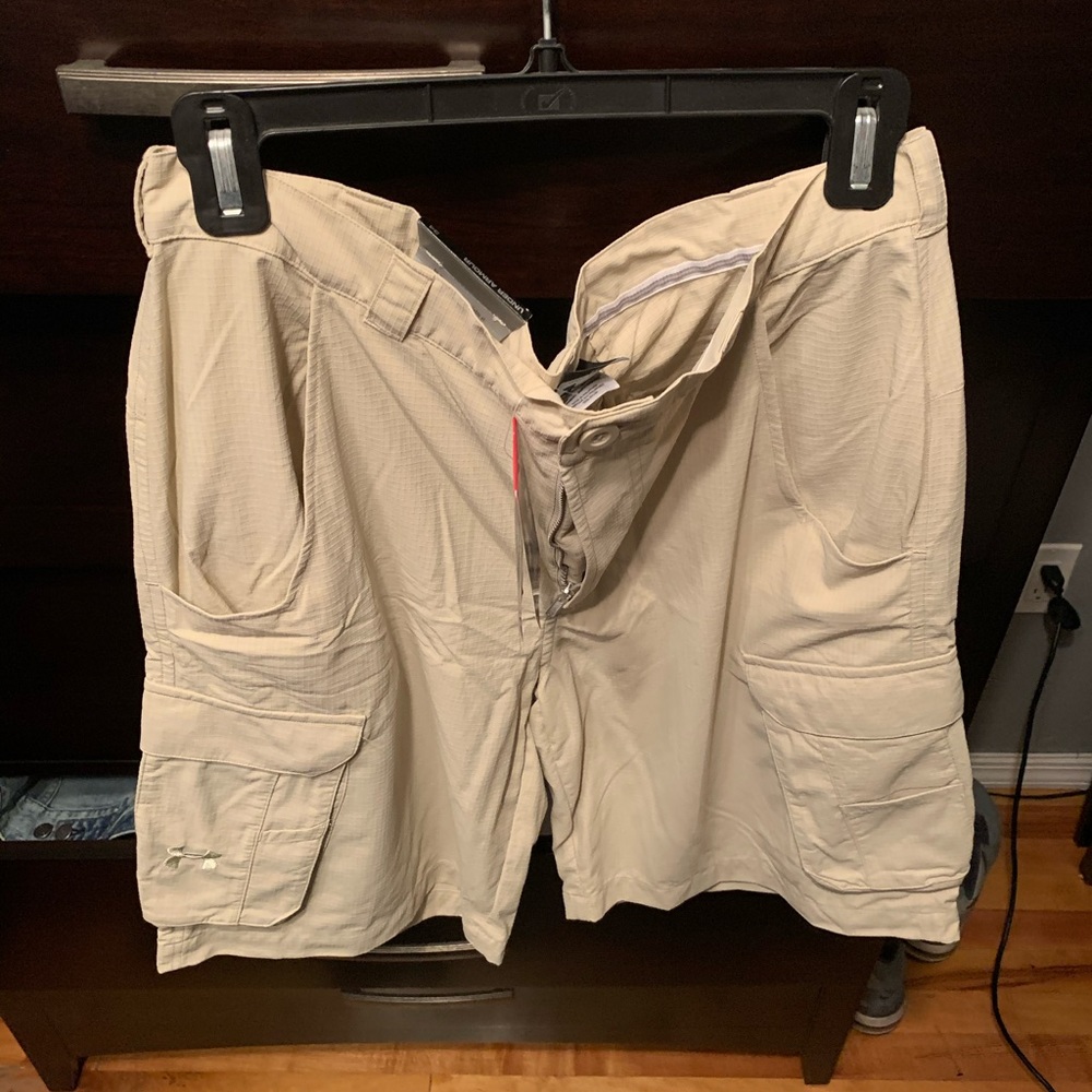 Under armor gold cargo shorts